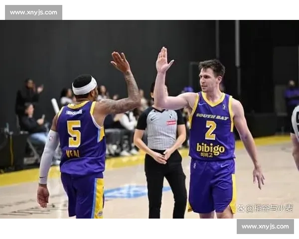 林书豪引爆麦迪逊尼克斯鏖战湖人一夜成名的传奇对决经典时刻震撼联盟赛场